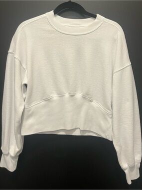 Abercrombie & Fitch Off-White Cropped Crew Sweatshirt